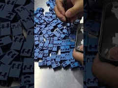 คอนเนกเตอร์ไฟเบอร์ออปติก LC Duplex การเชื่อมต่อคู่สําหรับเครือข่ายความหนาแน่นสูง